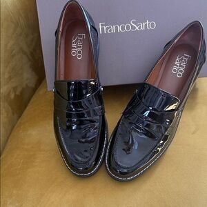 Franco Sarto Women's Black Patent Loafers 7.5